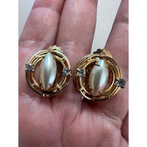 Vintage Gold, Pearl and Rhinestone Circle Clip-on Earrings